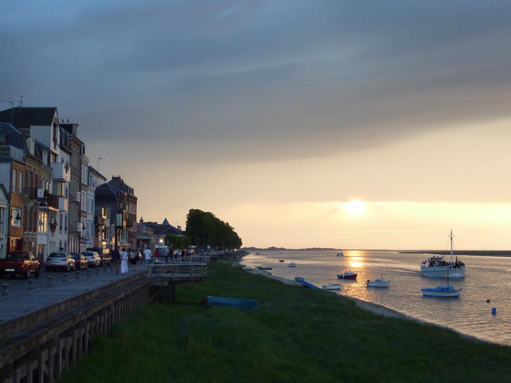 Gites La Baie Des Remparts Meuble Les Avocettes サン・ヴァルリー・シュル・ソンム エクステリア 写真
