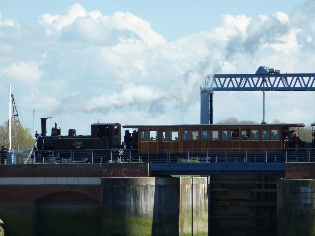 Gites La Baie Des Remparts Meuble Les Avocettes サン・ヴァルリー・シュル・ソンム エクステリア 写真